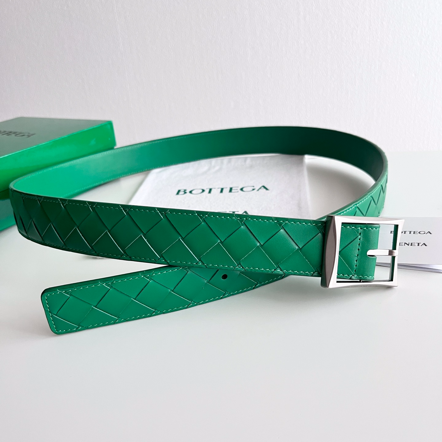 Bottega Veneta intreccio woven cowhide double-sided waistband with a width of 3.5cm