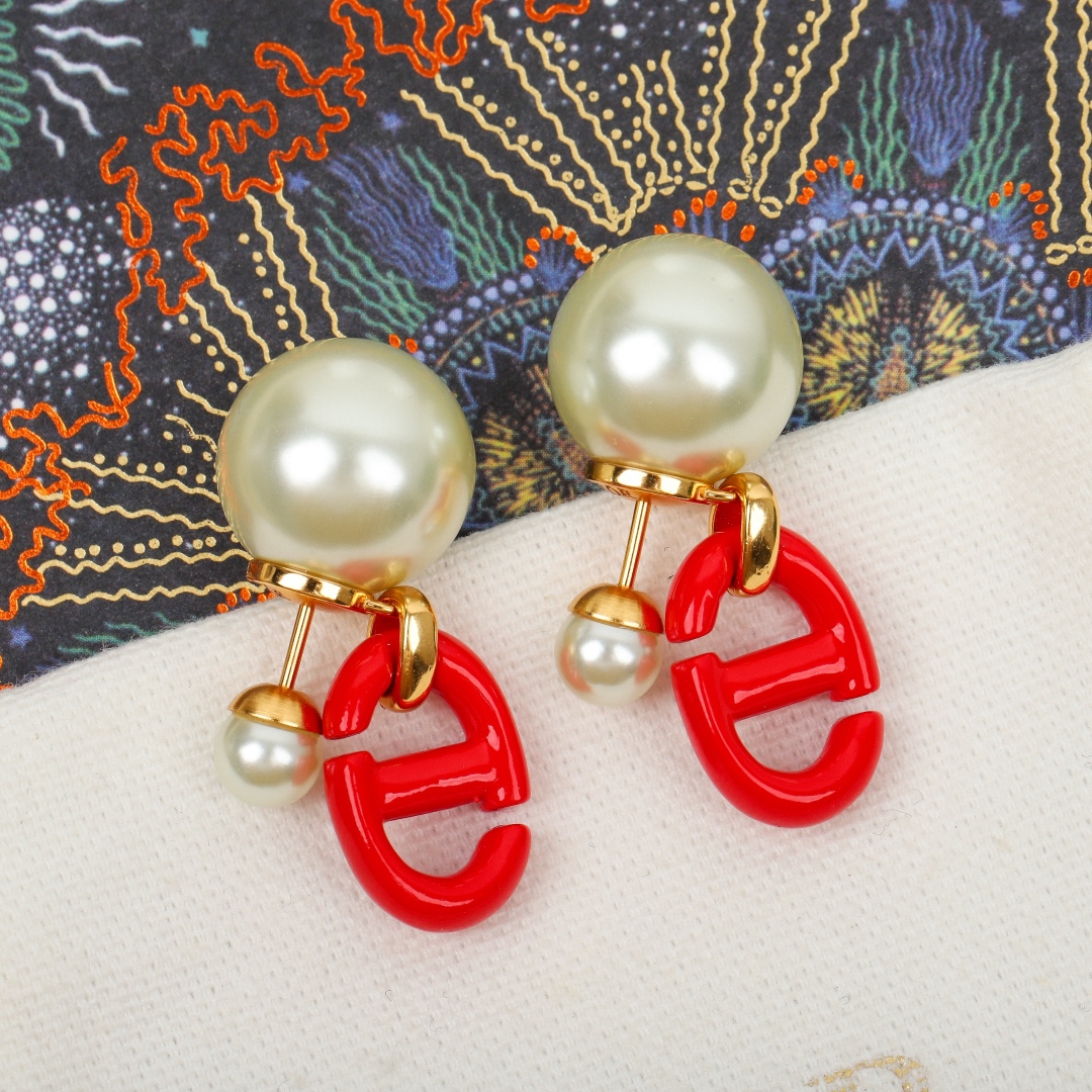 Dior Pearl Letter Earrings