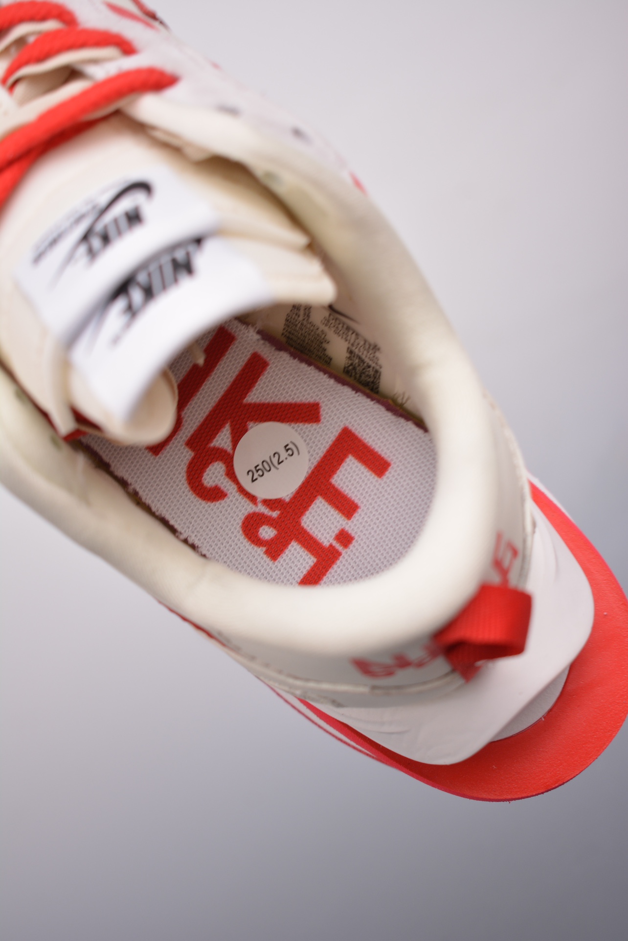 Sacai x Nike VaporWaffle 3.0 Beige University Red DD1875-110
