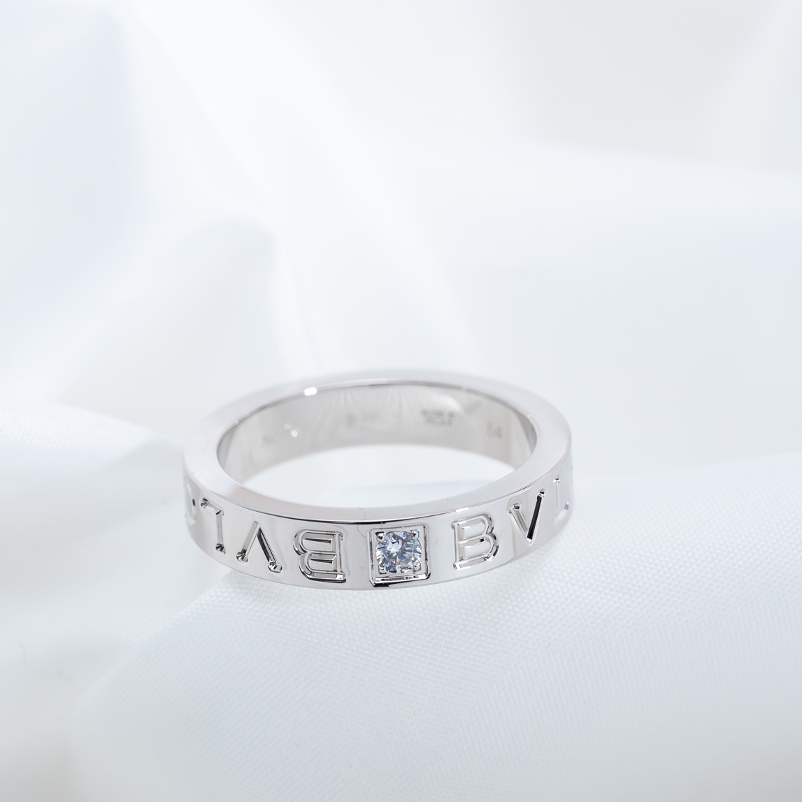 Bulgari letter logo ring