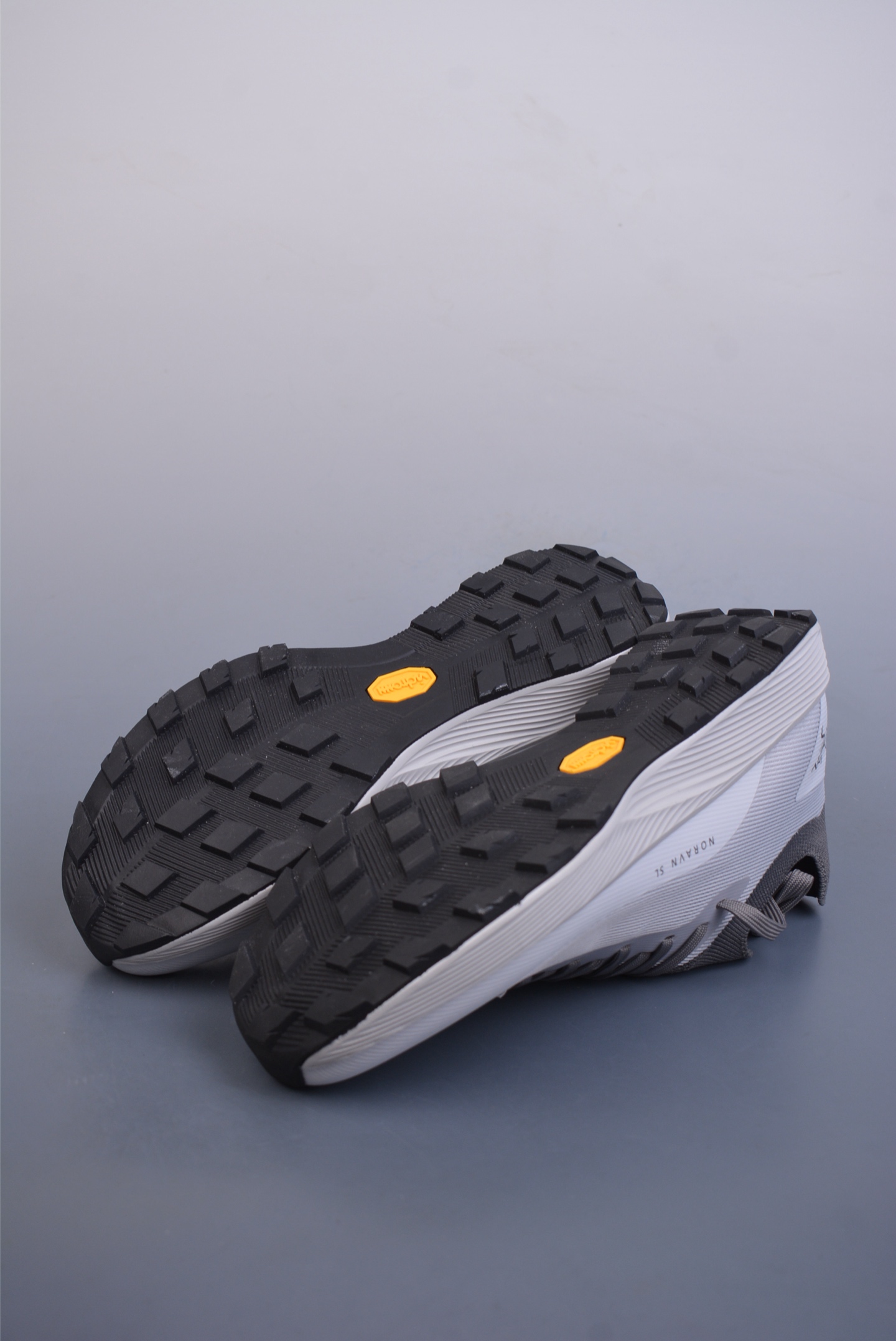 Arc'teryx Norvan SL 3 Running Shoes Grey 077218