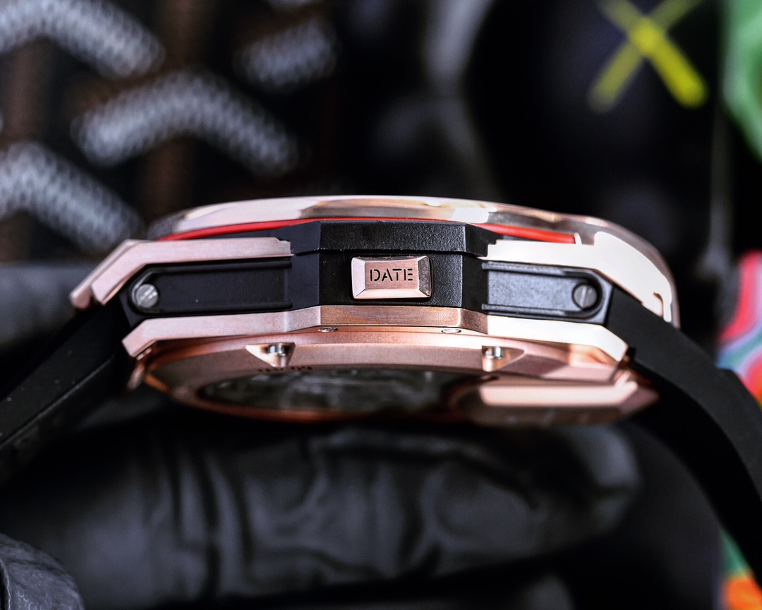 HUBLOT Warcraft MP Series 909.NX.1120.RX.1704