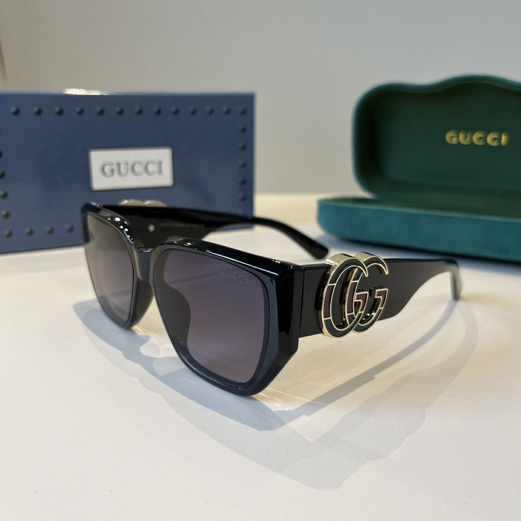 Gucci Square Frame Sunglasses