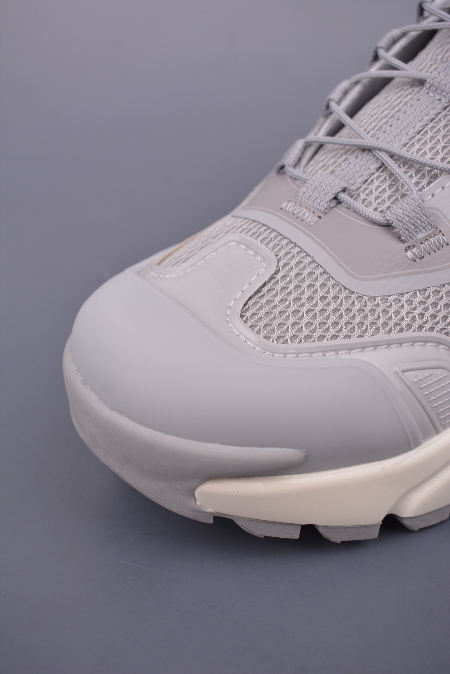 Louis Vuitton Runner Tatic “Gray” 1AHA87