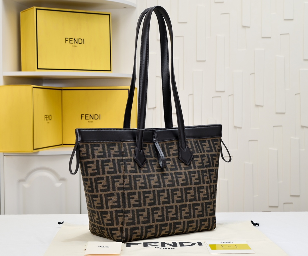 FENDI Origami Classic Monogram Folding Bag 6654