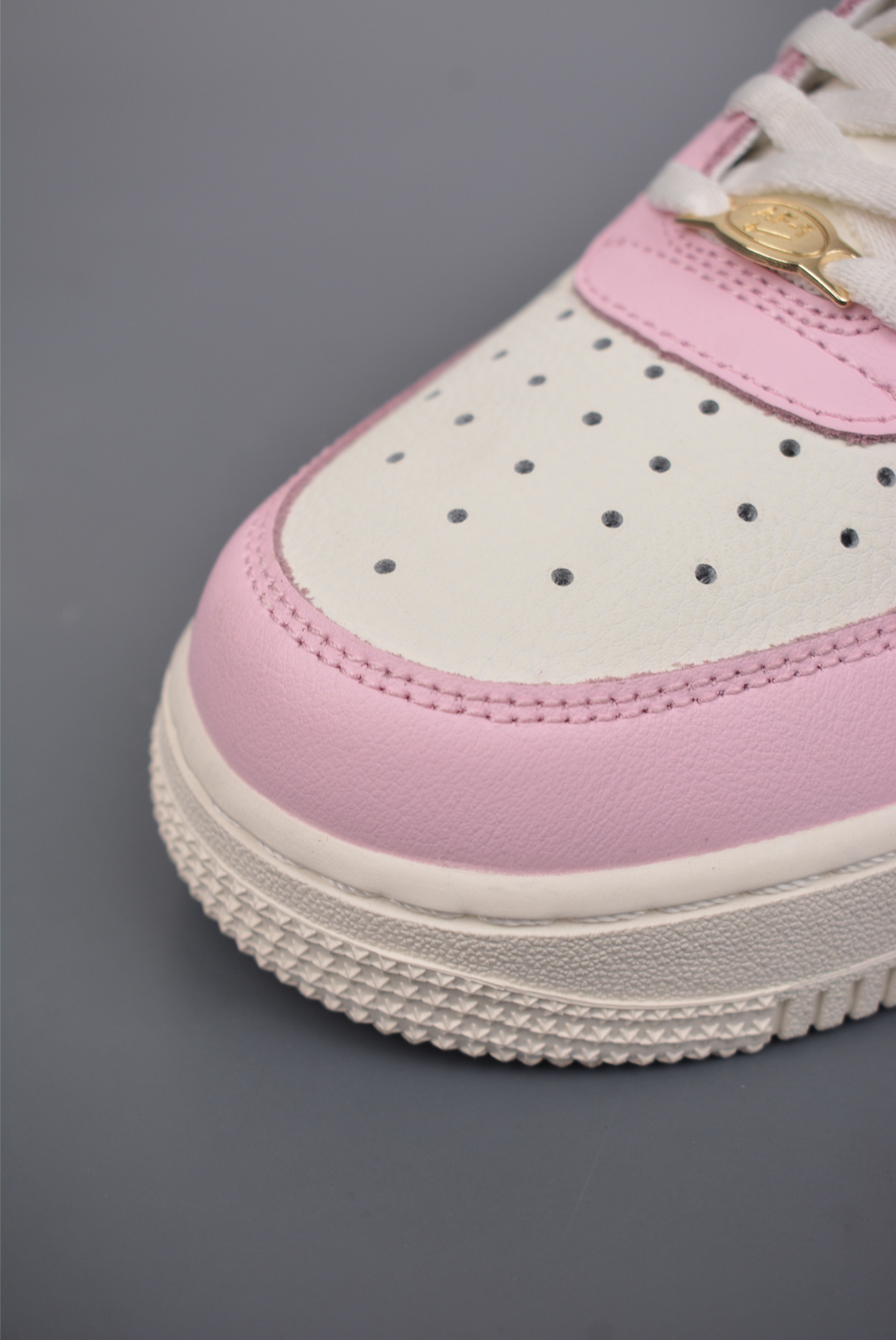 Nike Air Force 1 Low White and Pink Valentine's Day Limited Edition  IB2574-600