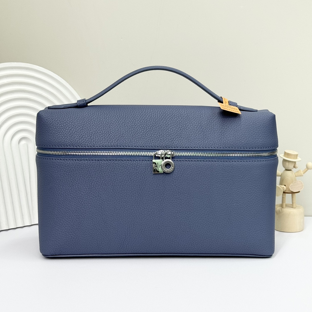 Loro Piana Extra poet L27 Clutch FAI8511