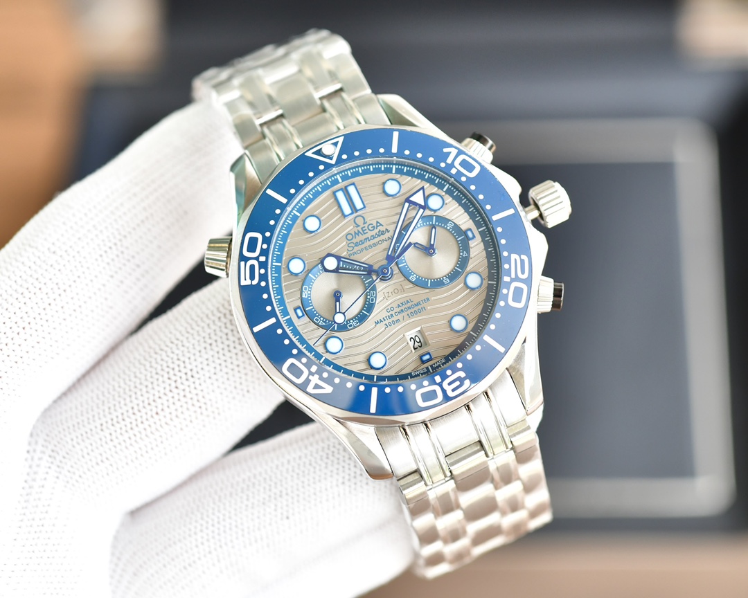 Omega Seamaster 300m Multi-Function 5-Hand Diving Watch
