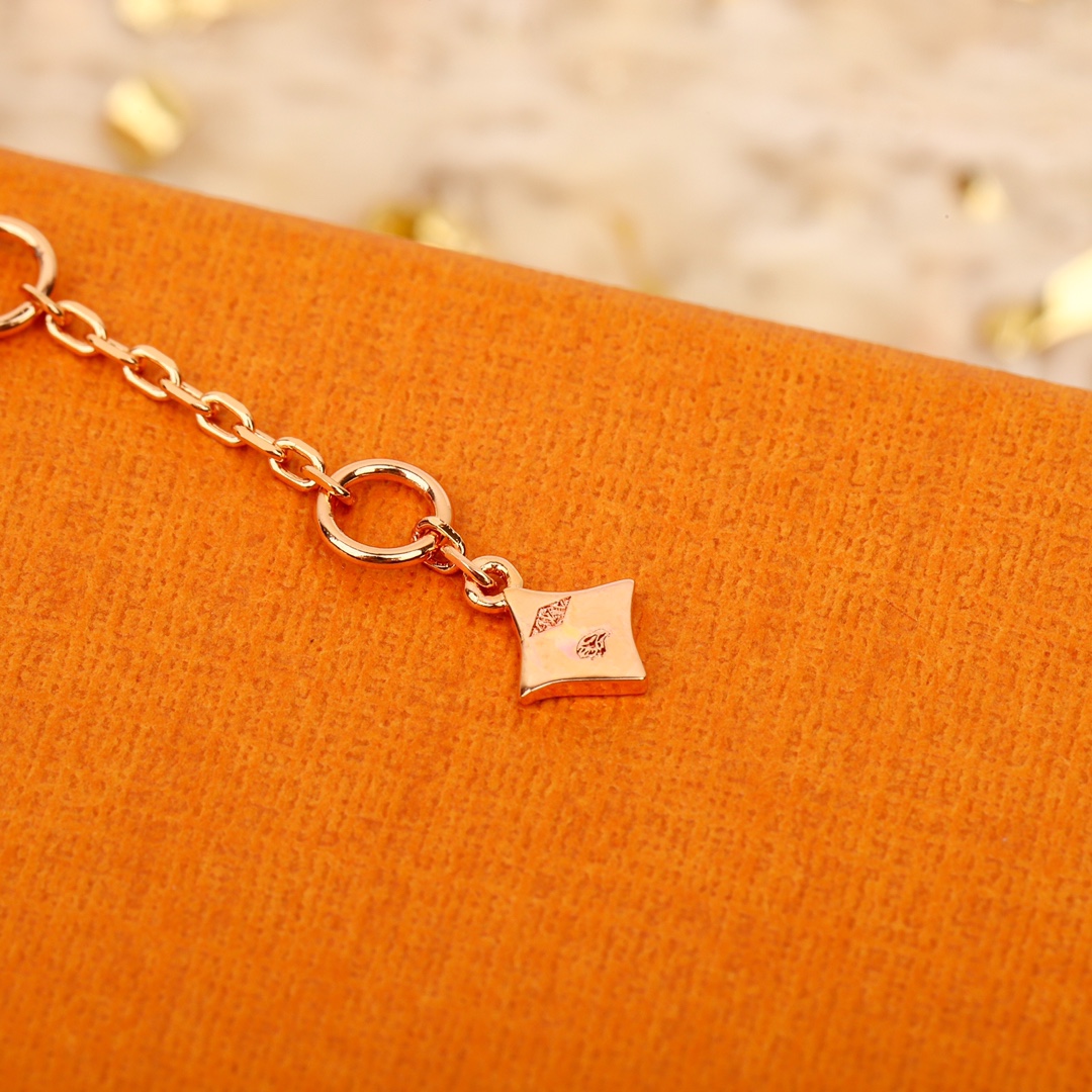 Louis Vuitton Four Flower Bracelet