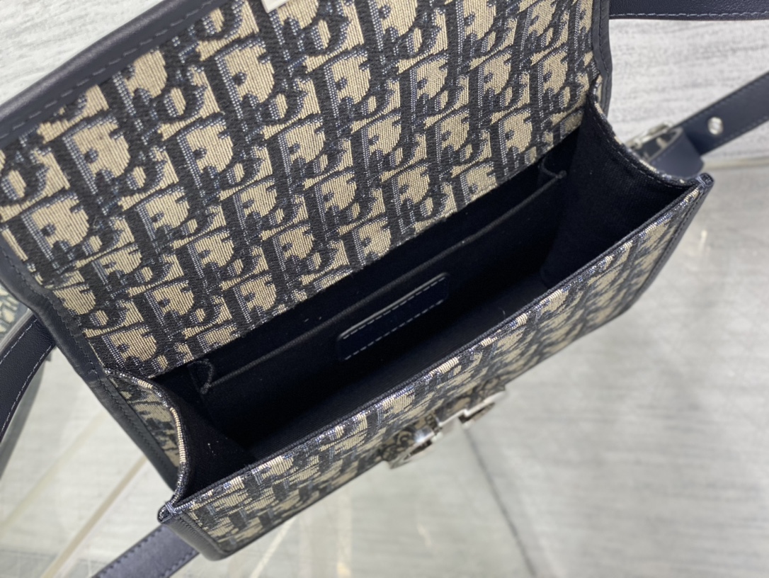 Dior Montaigne 30 East West leather shoulder strap bag