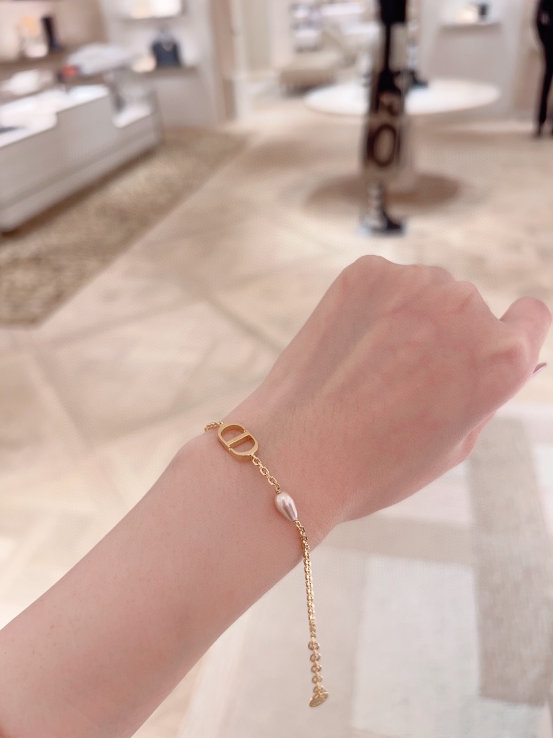 Dior CD letter drop pearl bracelet