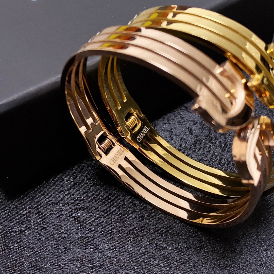 Chanel hollow bracelet