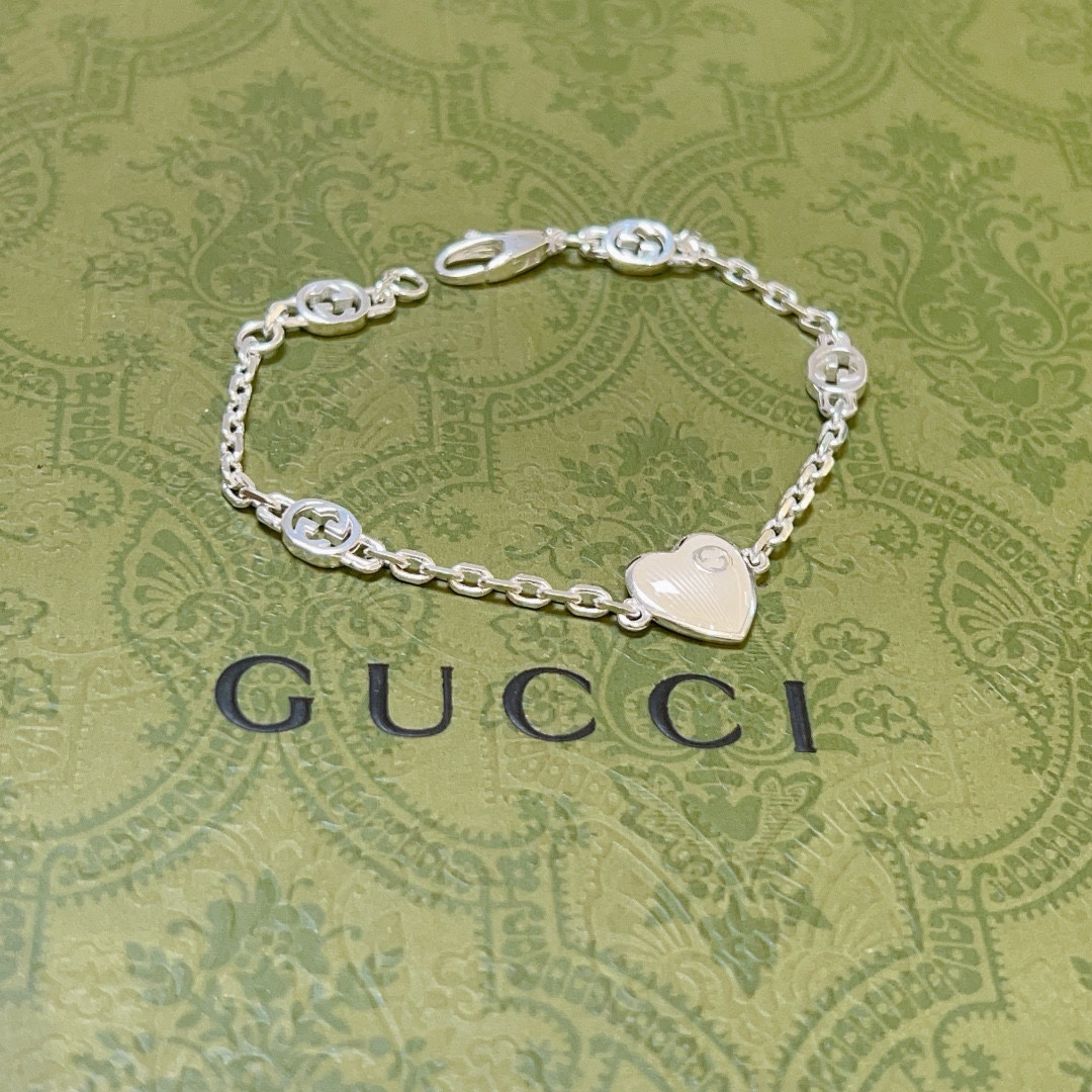 Gucci heart chain bracelet