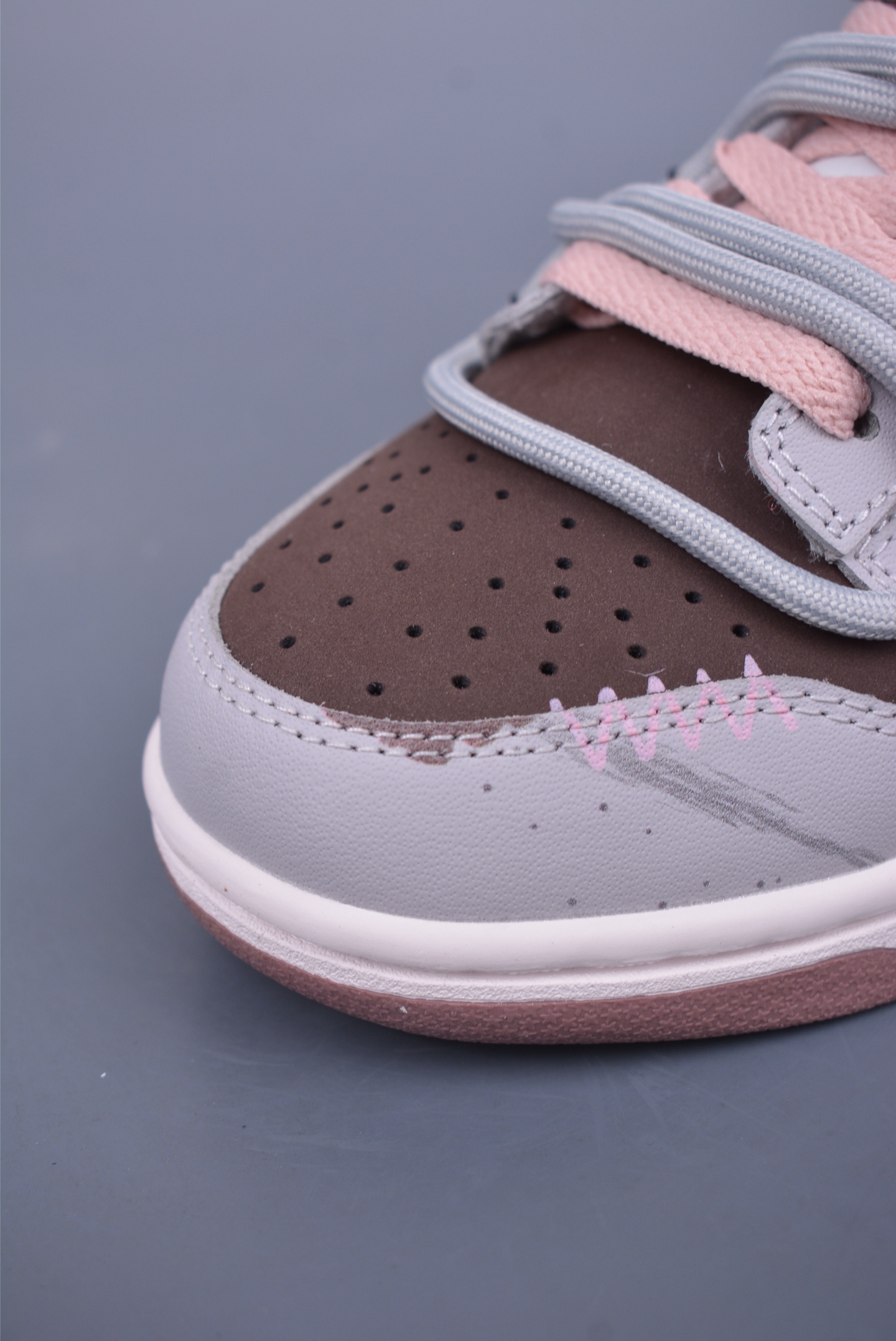 NIKE SB Dunk Low sneakers Koala Party Pink Dream Refrain FZ3611-208