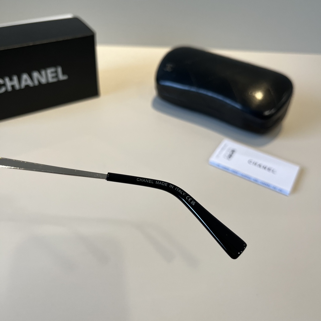 Chanel round frame sunglasses