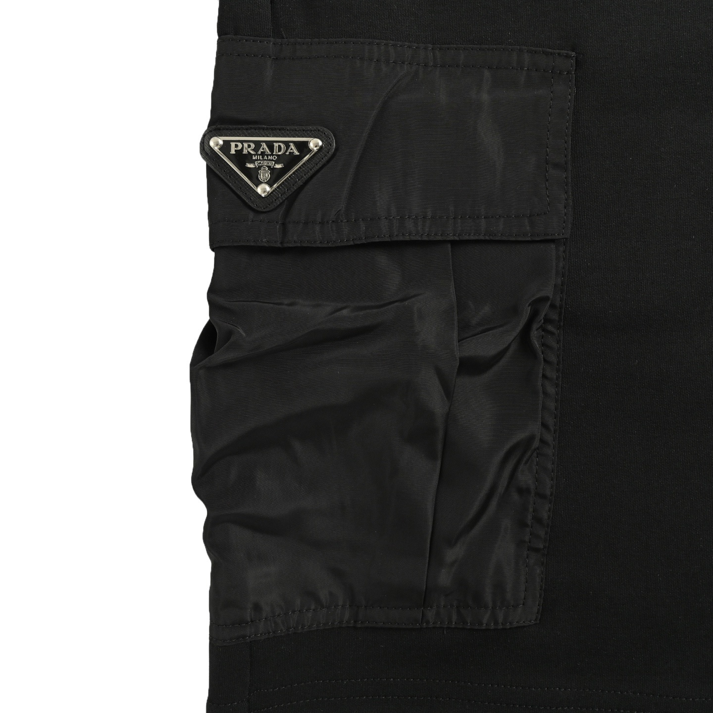 Prada 25ss metal triangle logo side pocket cargo shorts