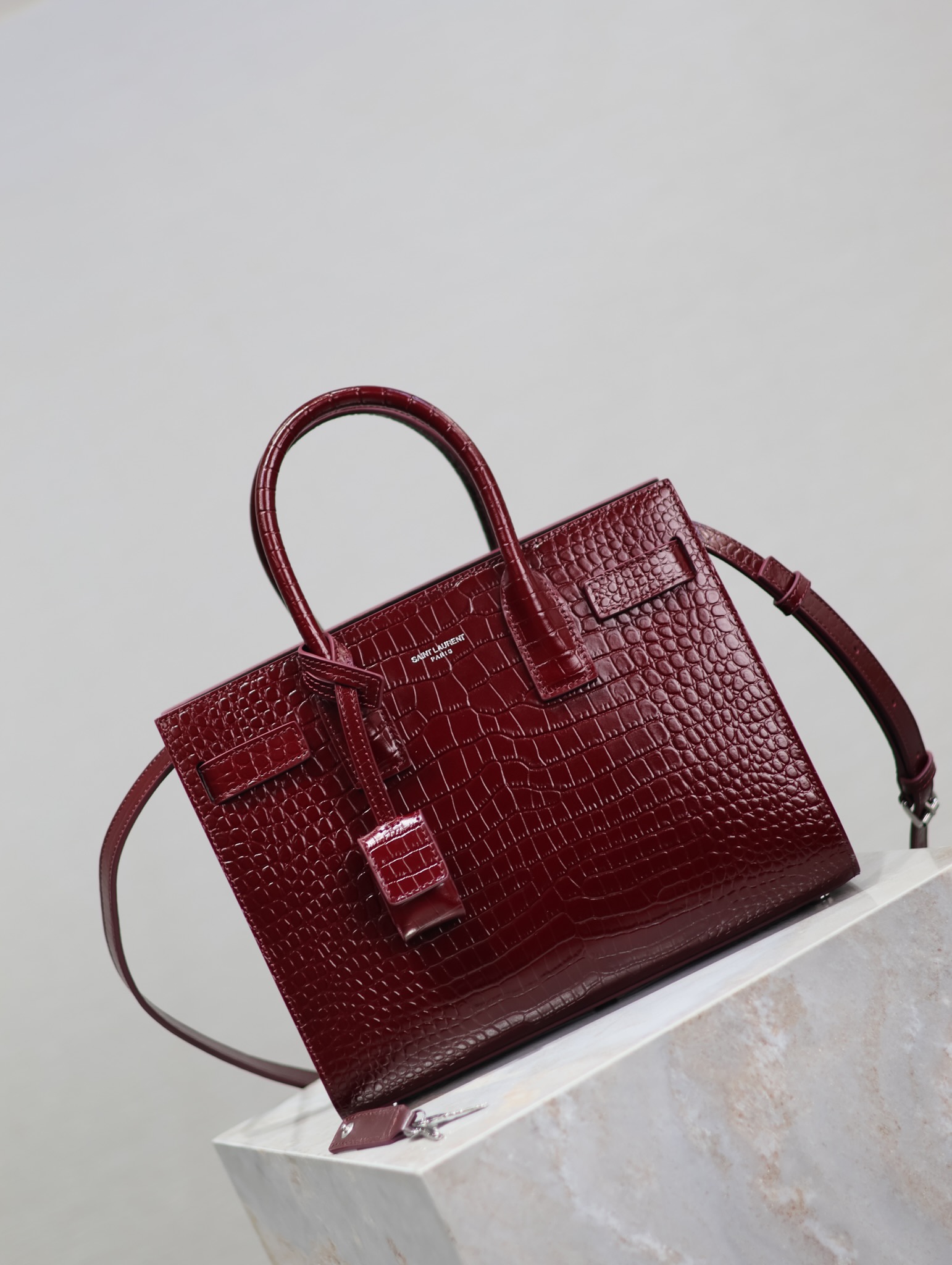 Yves Saint Laurent sac de jour accordion bag 421863