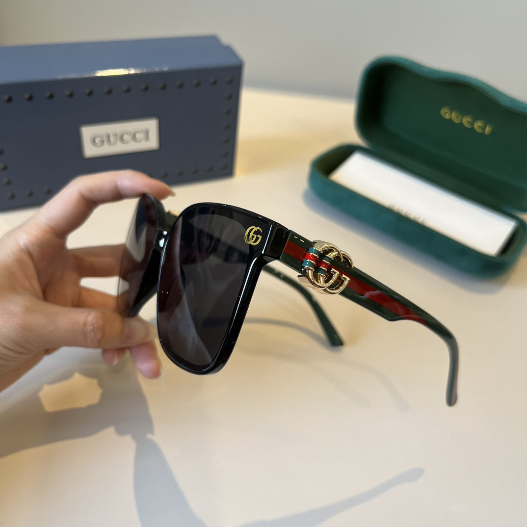 Gucci Square Frame Sunglasses