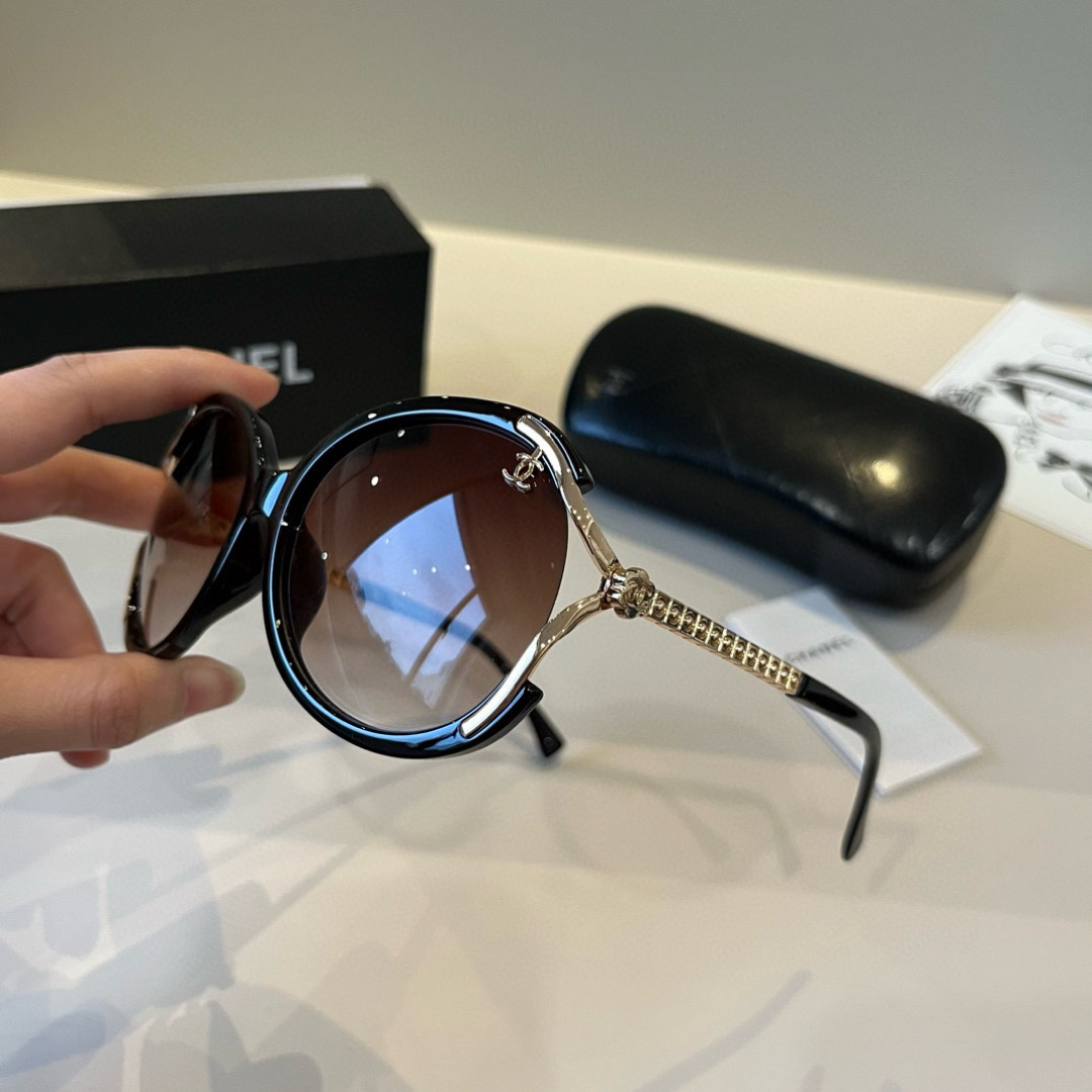Chanel round frame sunglasses