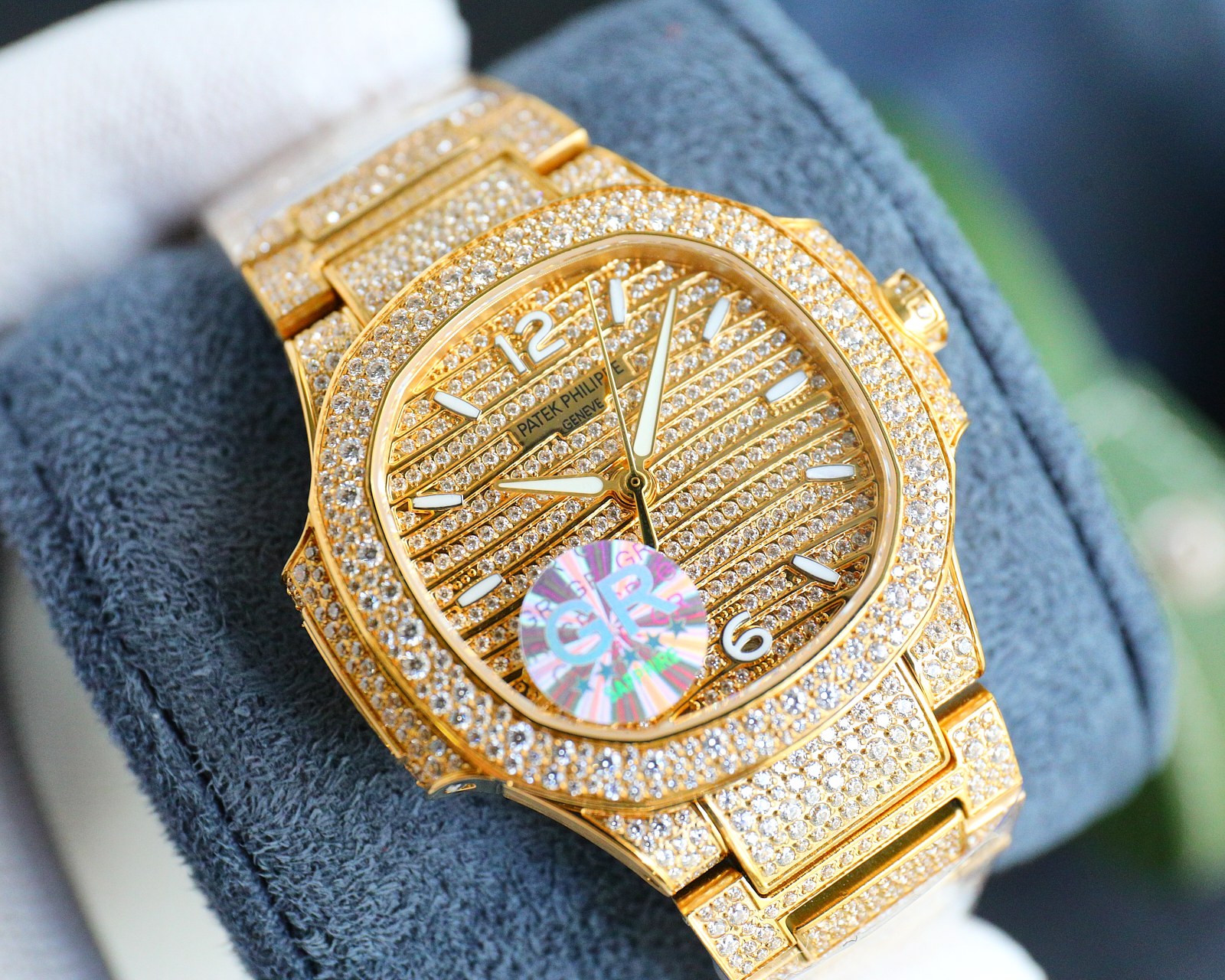 Patek Philippe 7118 Women's Nautilus Full Diamond Limited Edition