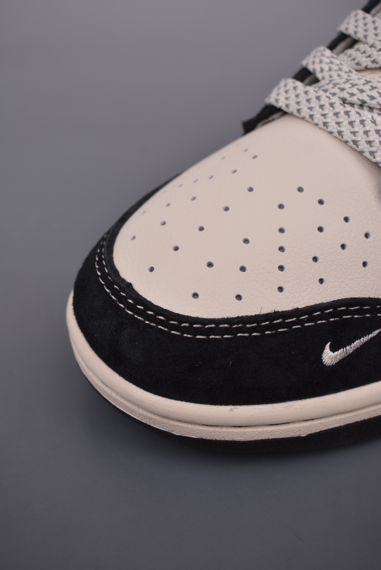 Stussy x Nike SB Dunk Low Black Myth Wu kong black and white embroidery