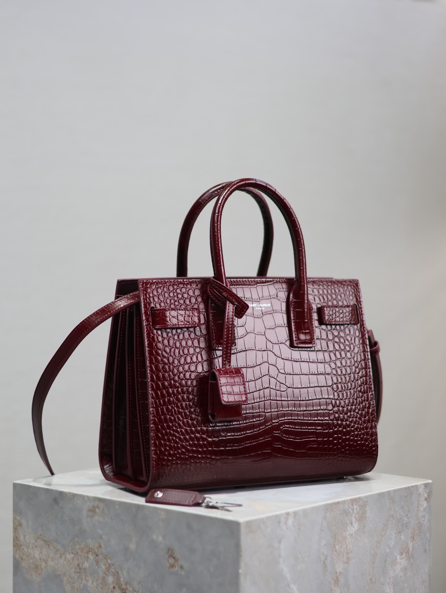 Yves Saint Laurent sac de jour accordion bag 421863