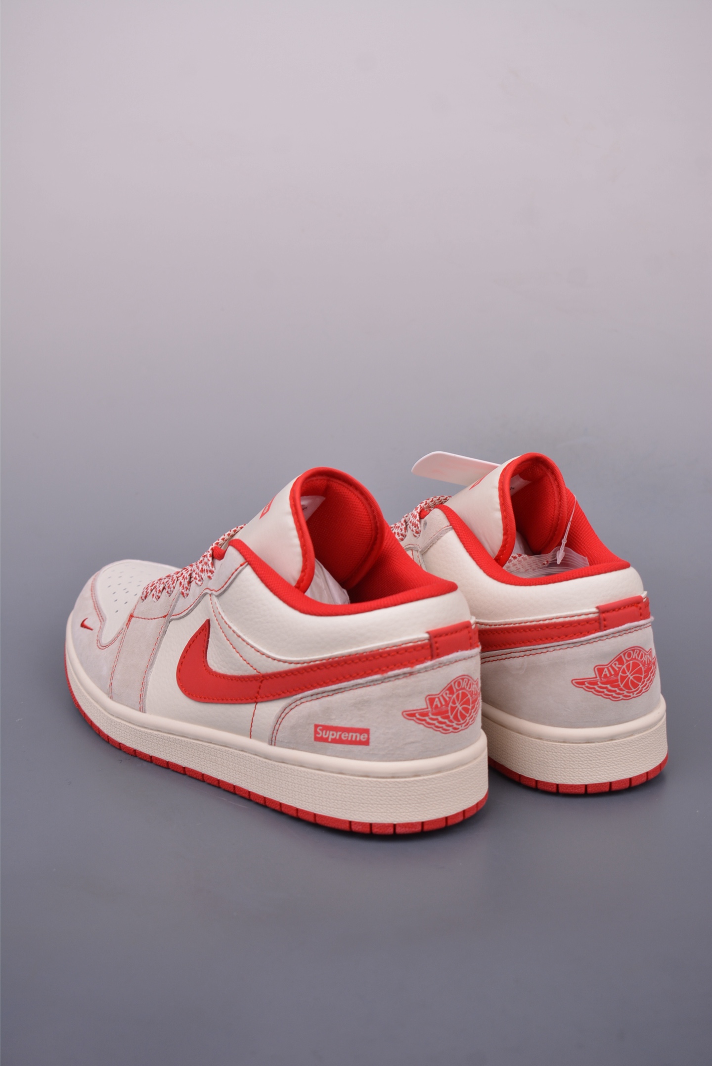 Supreme x Nike Air Jordan 1 Low OGAJ1 Basketball Shoes Off-White Red XX2409-009