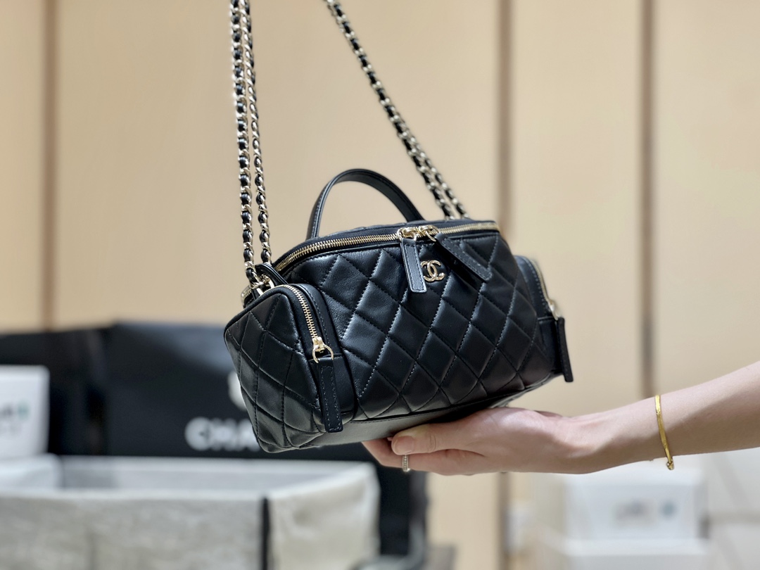 Chanel 24K Autumn and Winter Series Handle Camera Bag AS5222