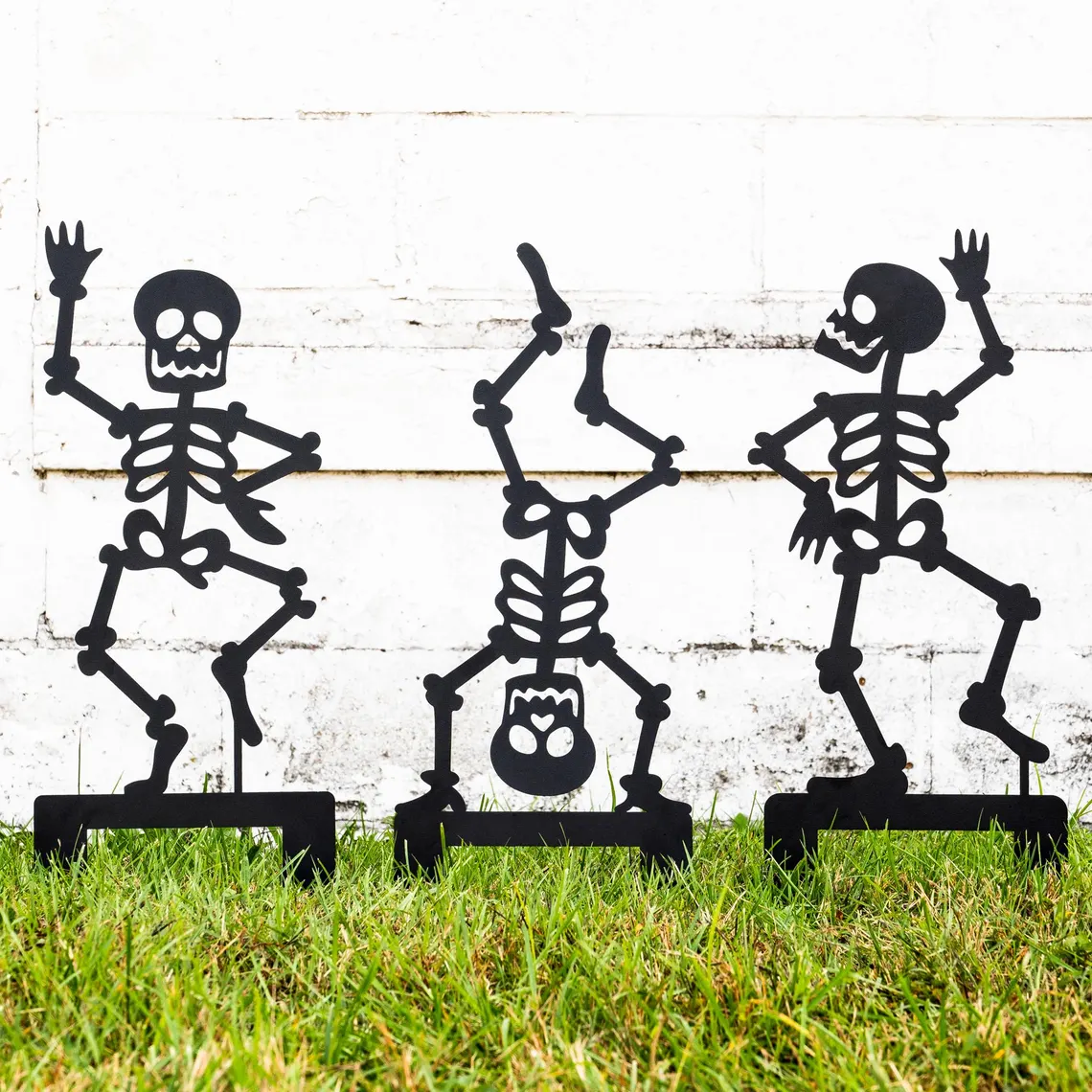 💀Yoga Skeletons – Dancing Halloween Skeleton Stakes🎃