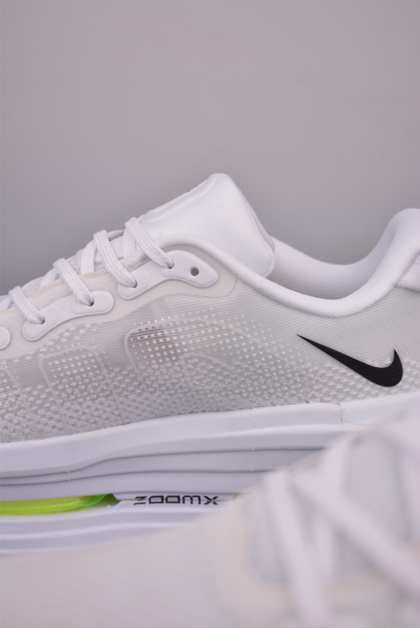 Nike Vomero Premium Air 
