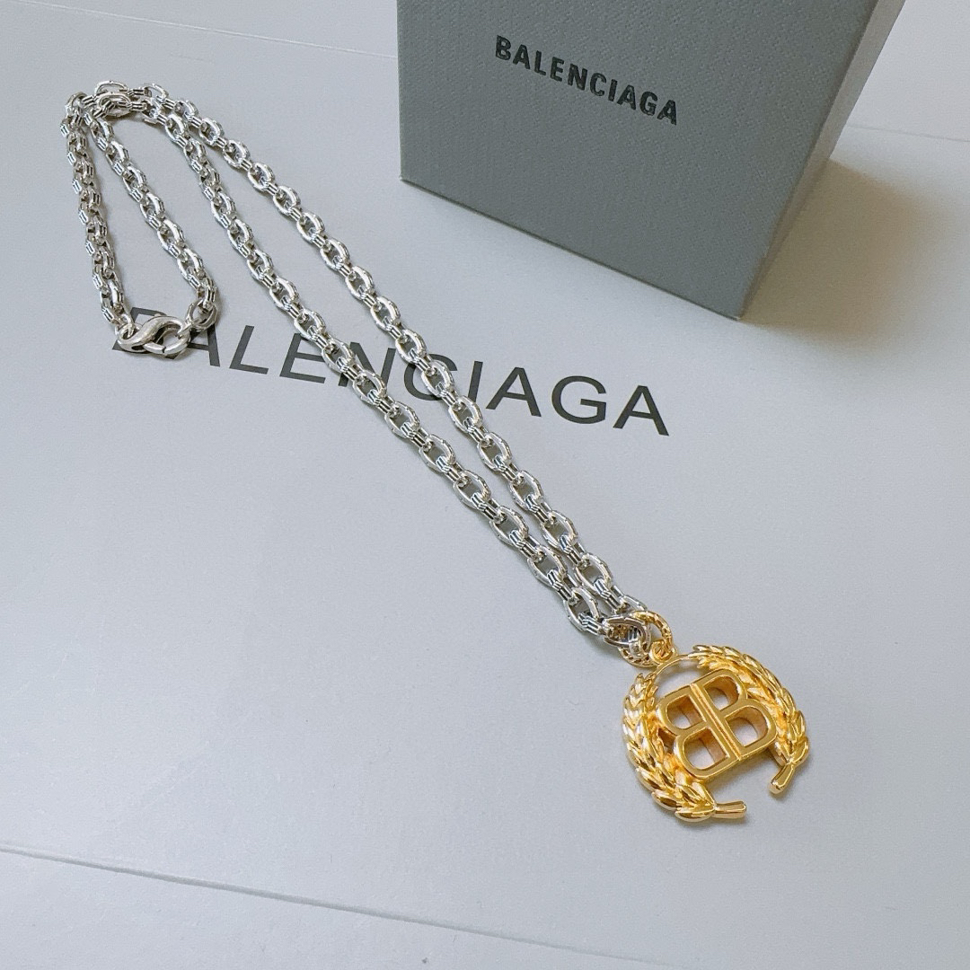 Balenciaga BB chain necklace
