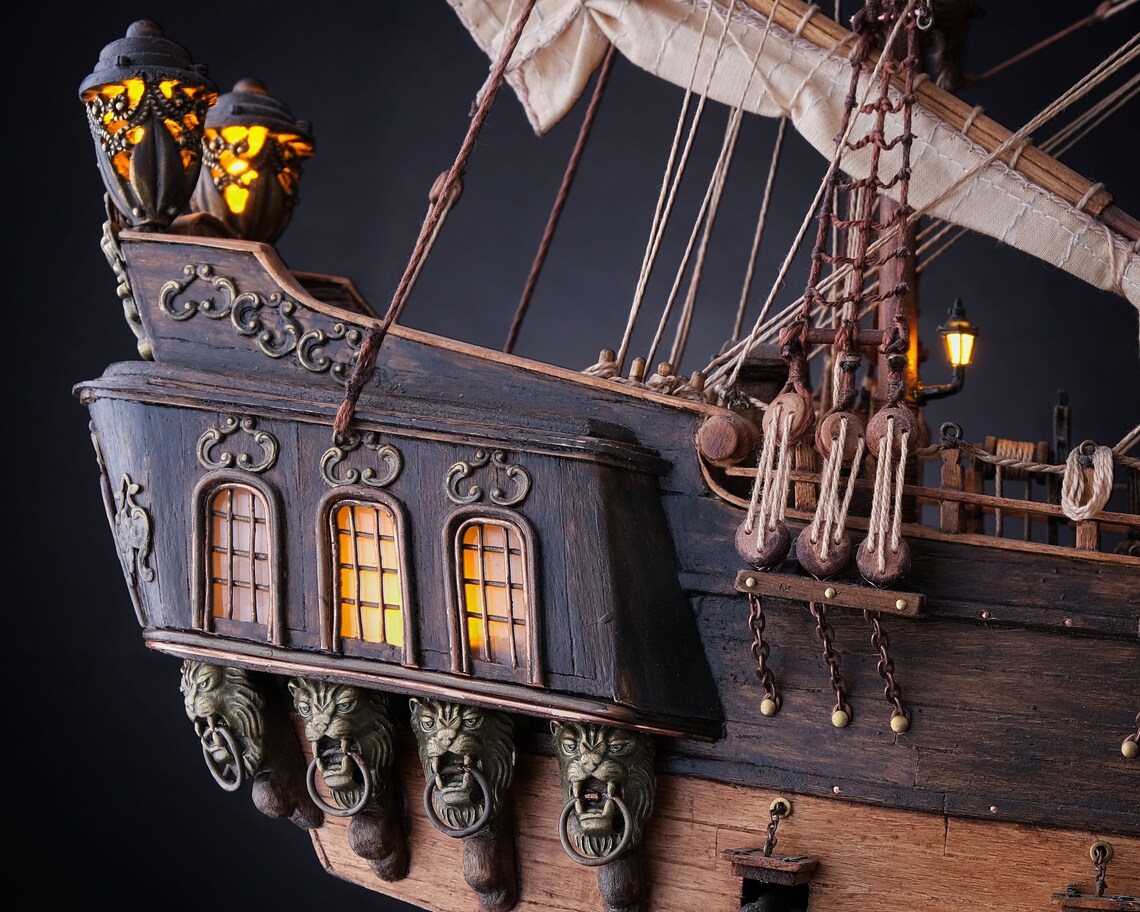 Black Pearl Model Ship - Pirates of the Caribbean model ship