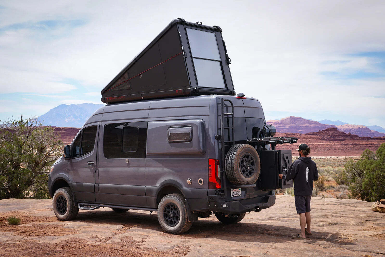 🔥FREE SHIPPING🔥Winter hard side roof camping tent