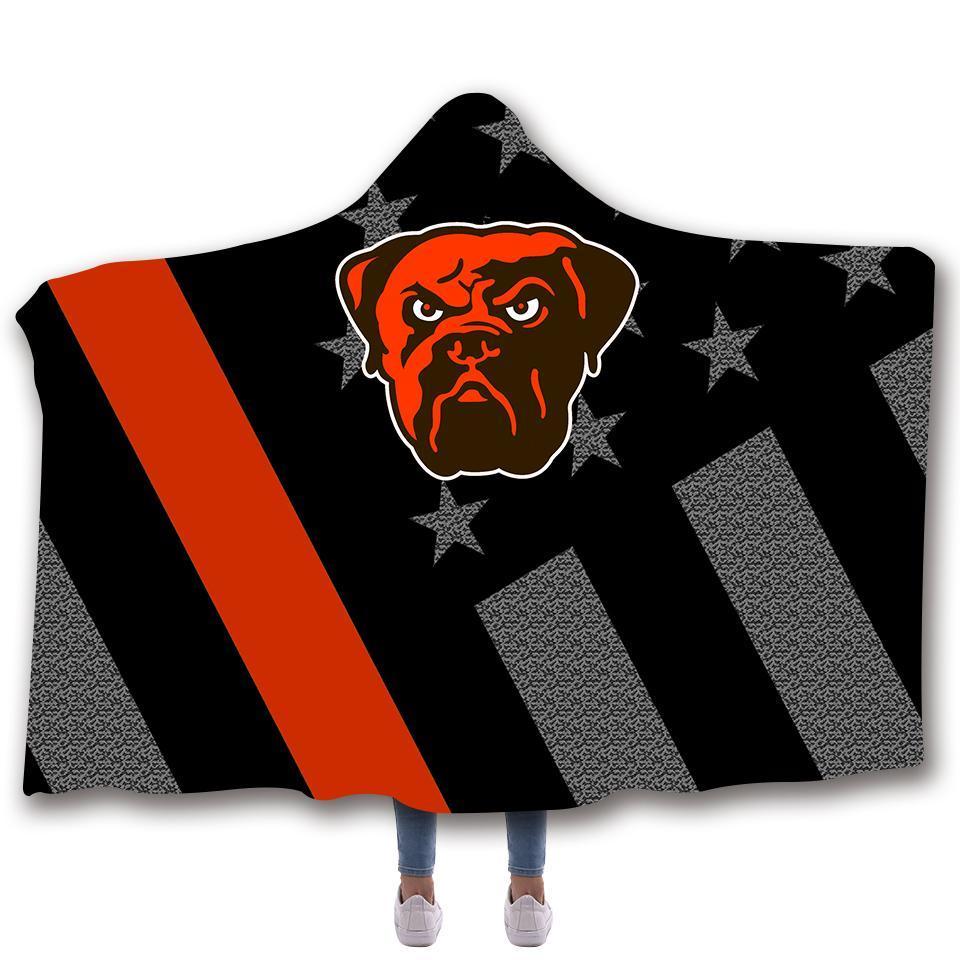 CLEVELAND BROWNS CLASSIC 3D HOODED BLANKET