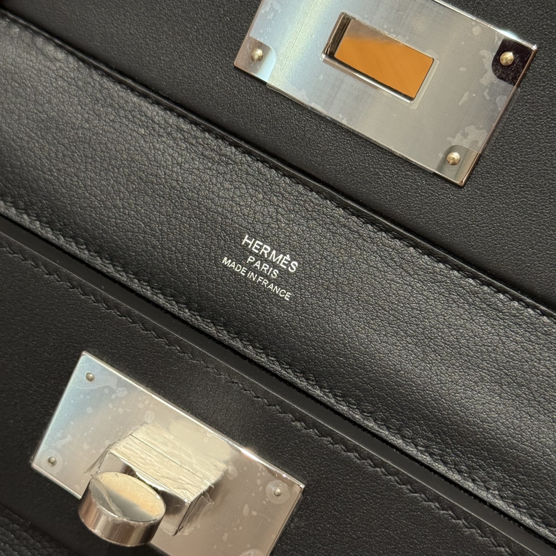 Hermes Kelly2424 89Noir Handbag (Handmade to order)