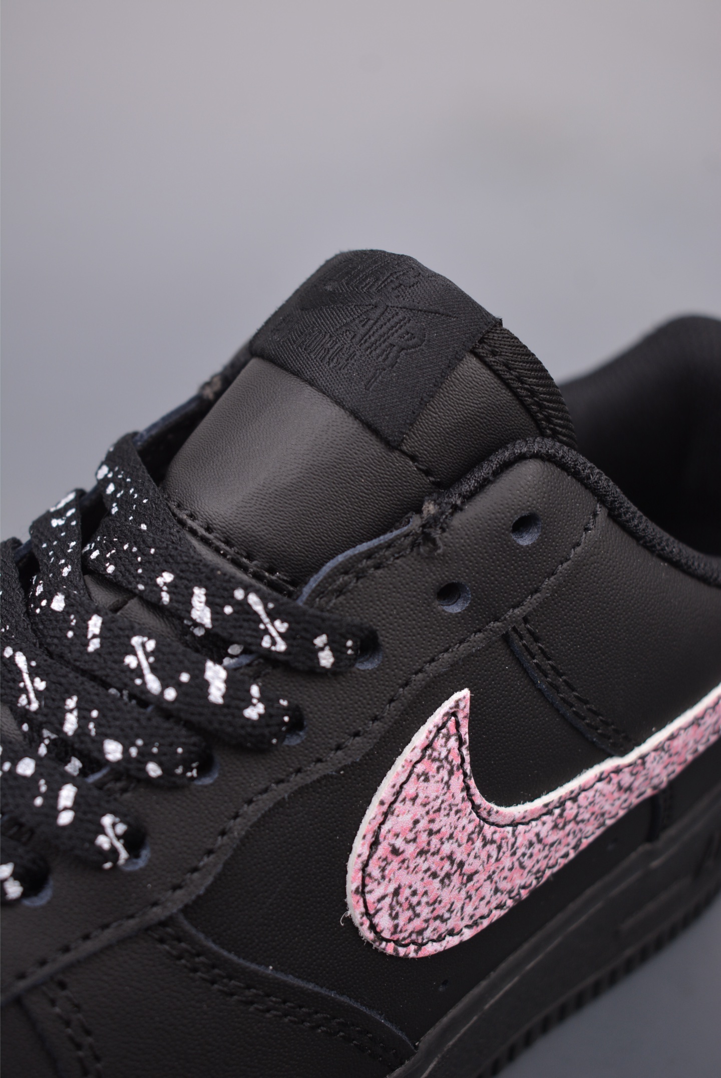 Nike Air Force 1’07 Low Leather Black Pink Hook CW2288-001