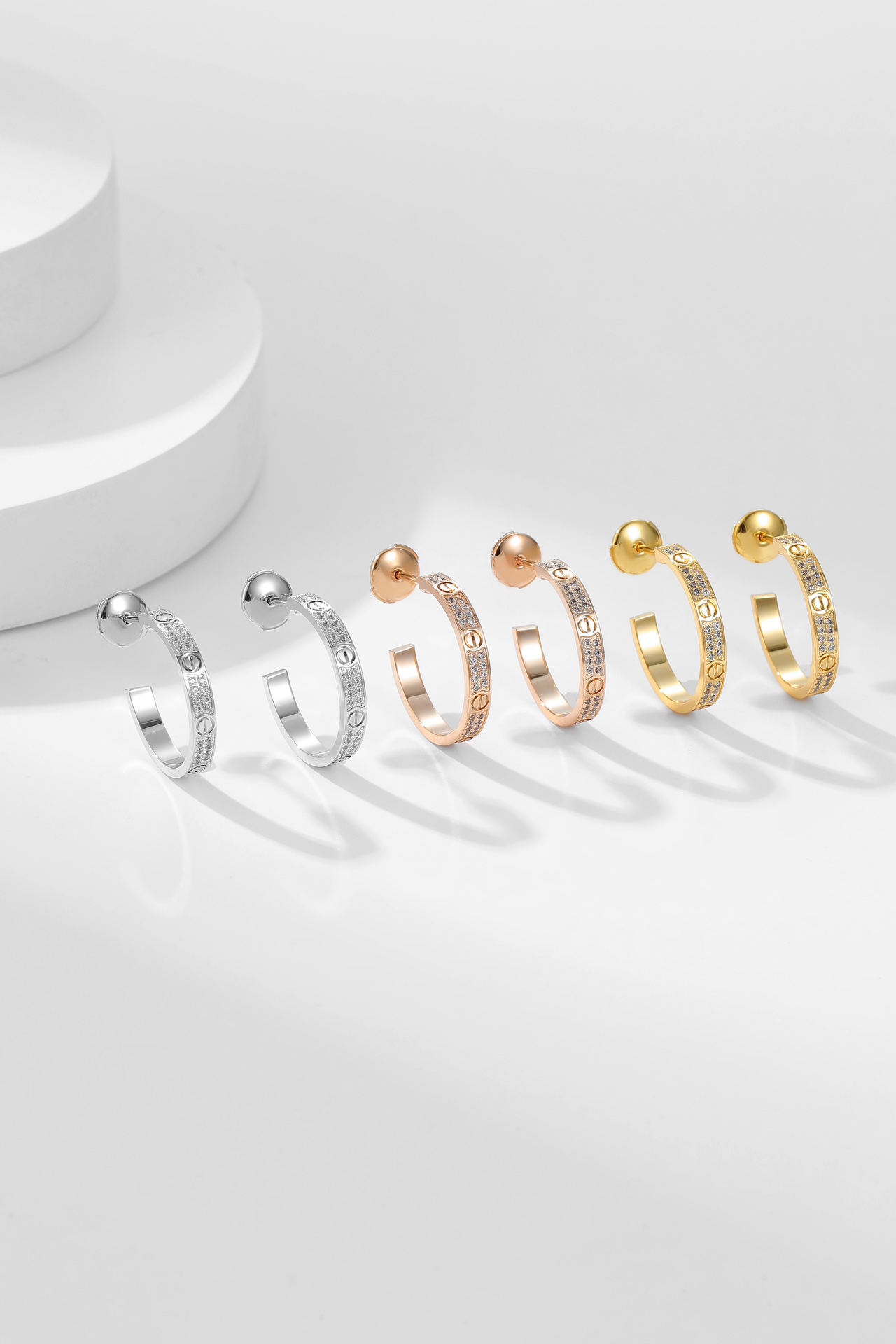 Cartier classic love star earrings