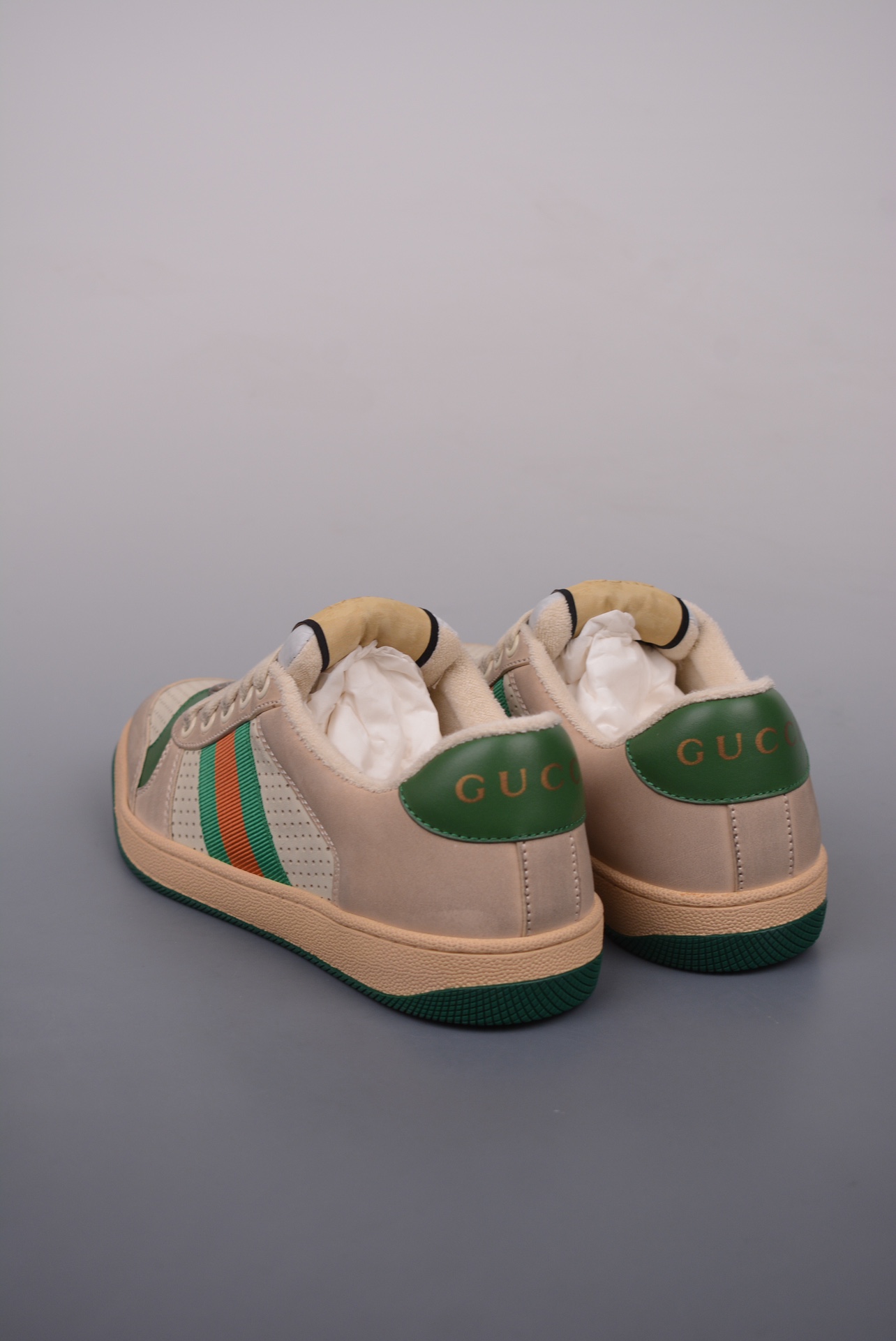 Gucci Screener GG Sneaker Low Off-White Perforated Distressed
