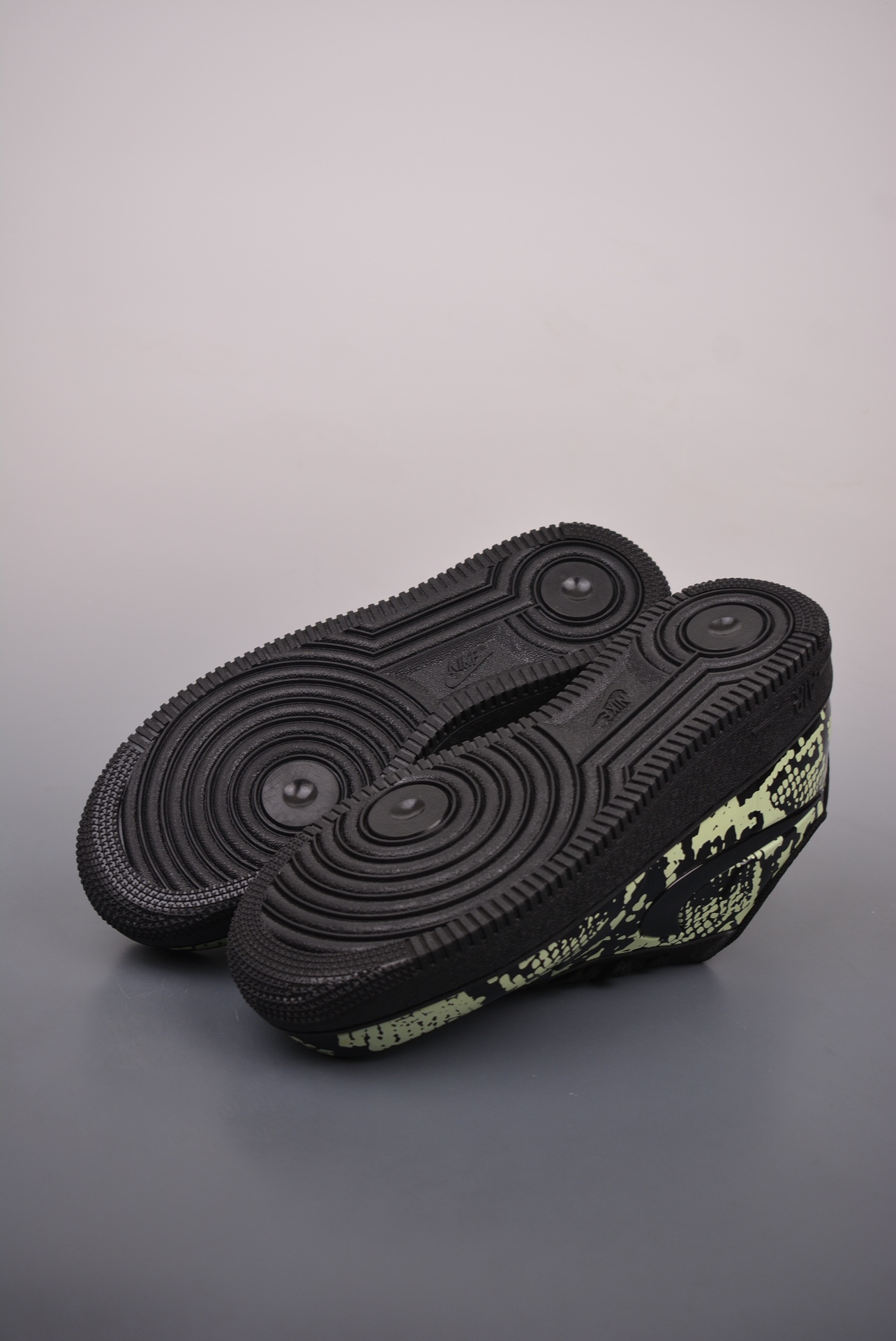 Nike Air Force 1 Low Posite FL Max Snake AJ3664-100