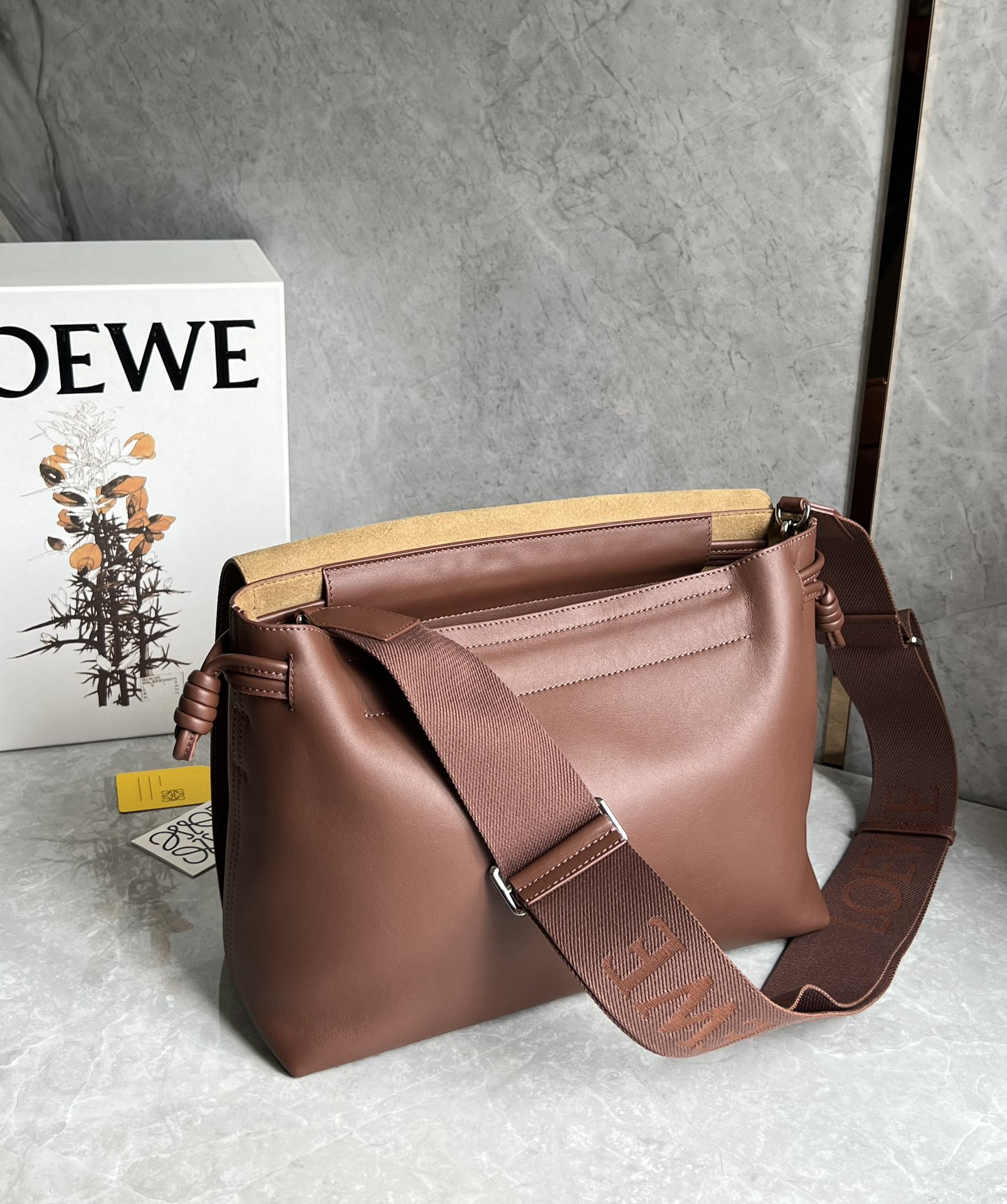 Loewe Flamenco satchel messenger bag 0901