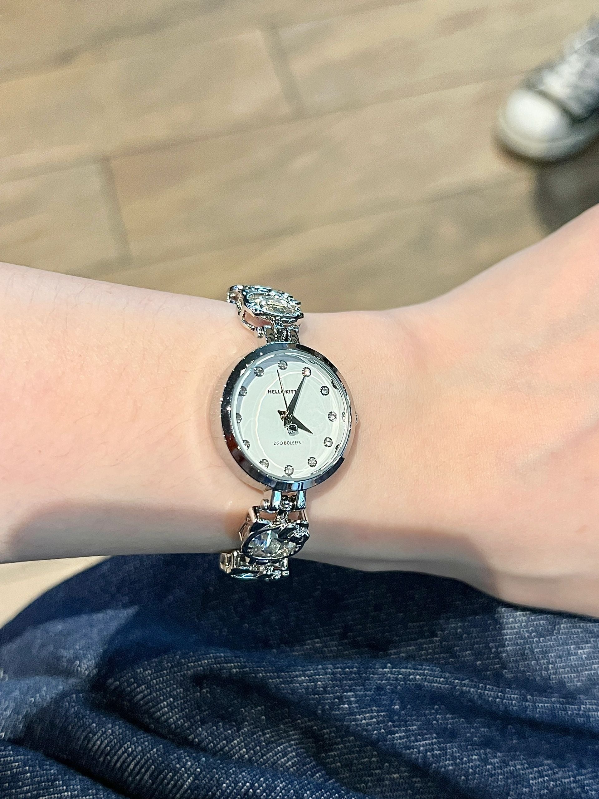 Hellokitty Clastyle Bracelet Watch Rhinestone Women Watch Gift for Her (25mm)