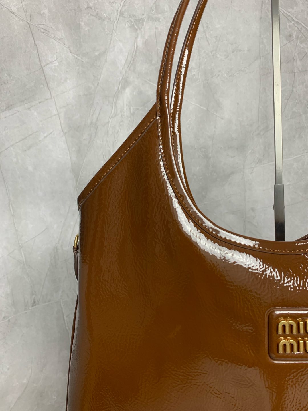 Miu Miu hobo tote 5BG231