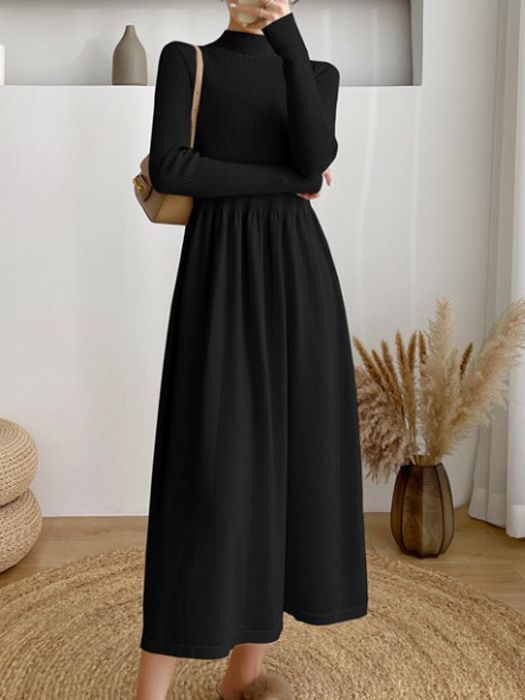 Mid-length elegant style with half-high collar A knit dress with a base
