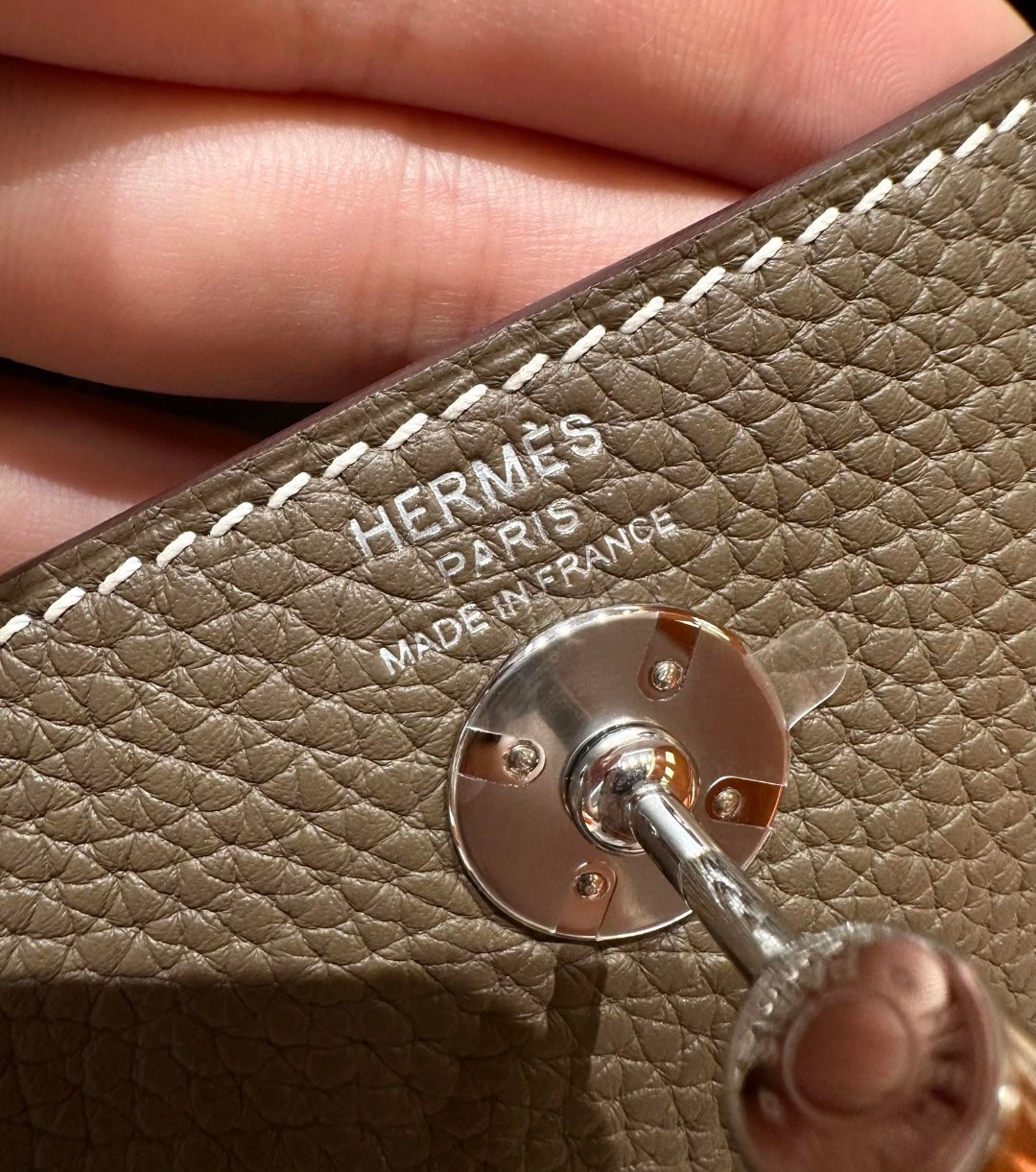 Hermès Mini Lindy 18Etoupe Handbag (Handmade to Order)