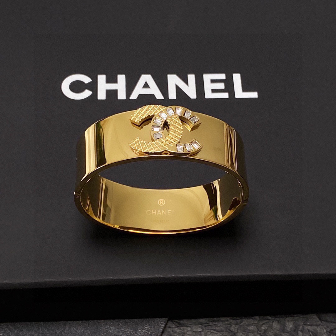 Chanel wide micro diamond bracelet