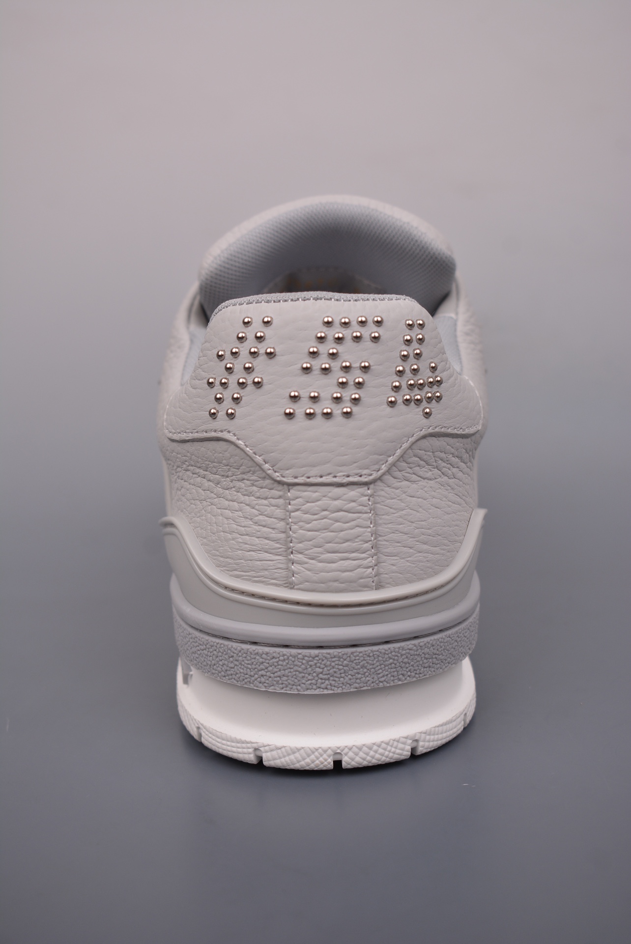 2021s Louis Vuitton Trainer Limited Edition Rivet Gray