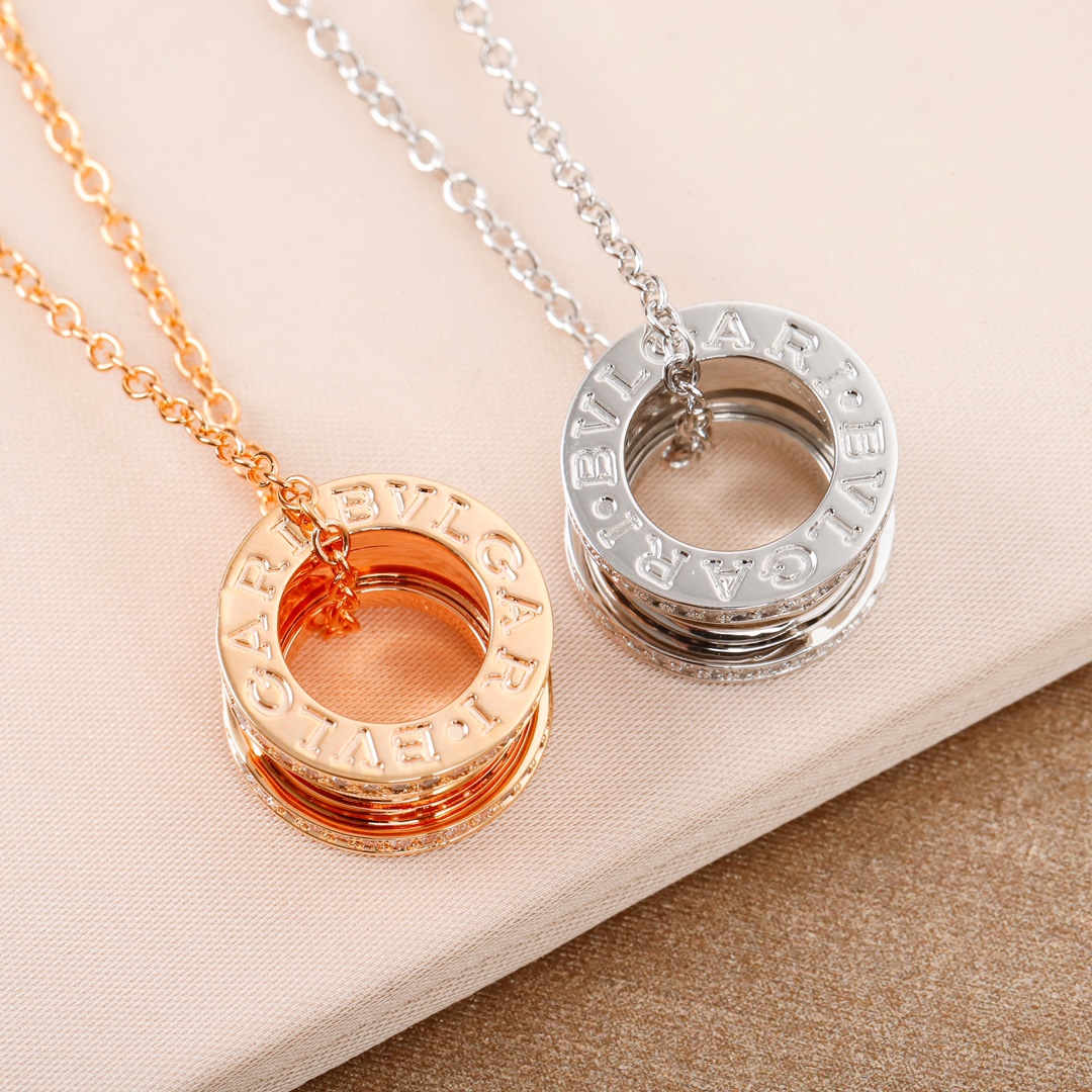 Bulgari thread diamond necklace