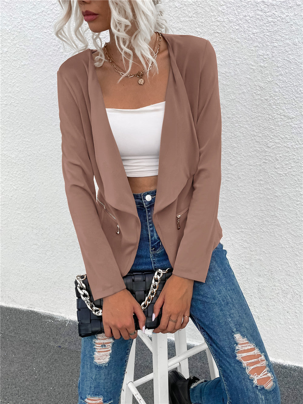Suit Jacket with Lapel and Zipper Closure in Solid Color