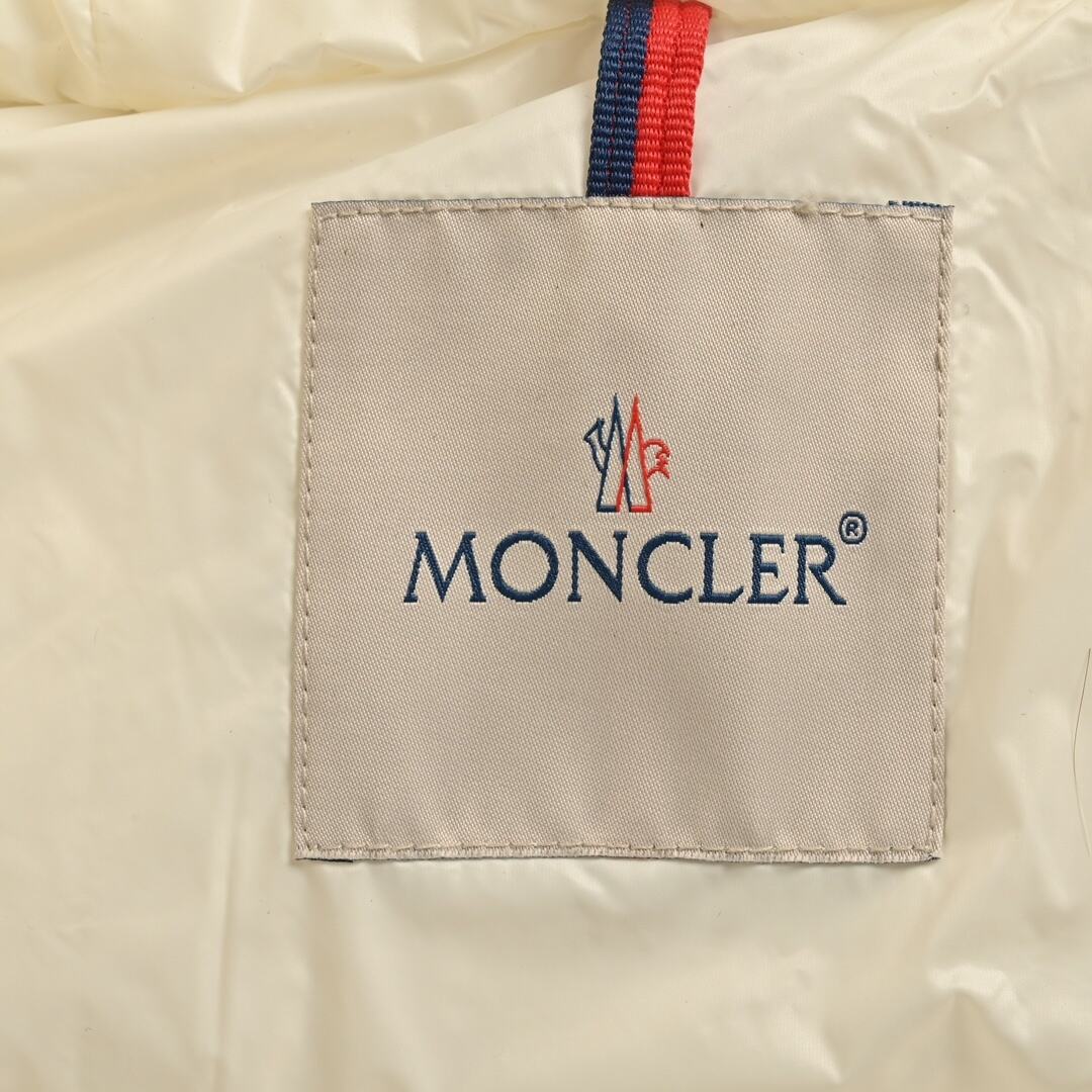 Moncler Women's LaiChe Fur Collar Hooded Down Jacket