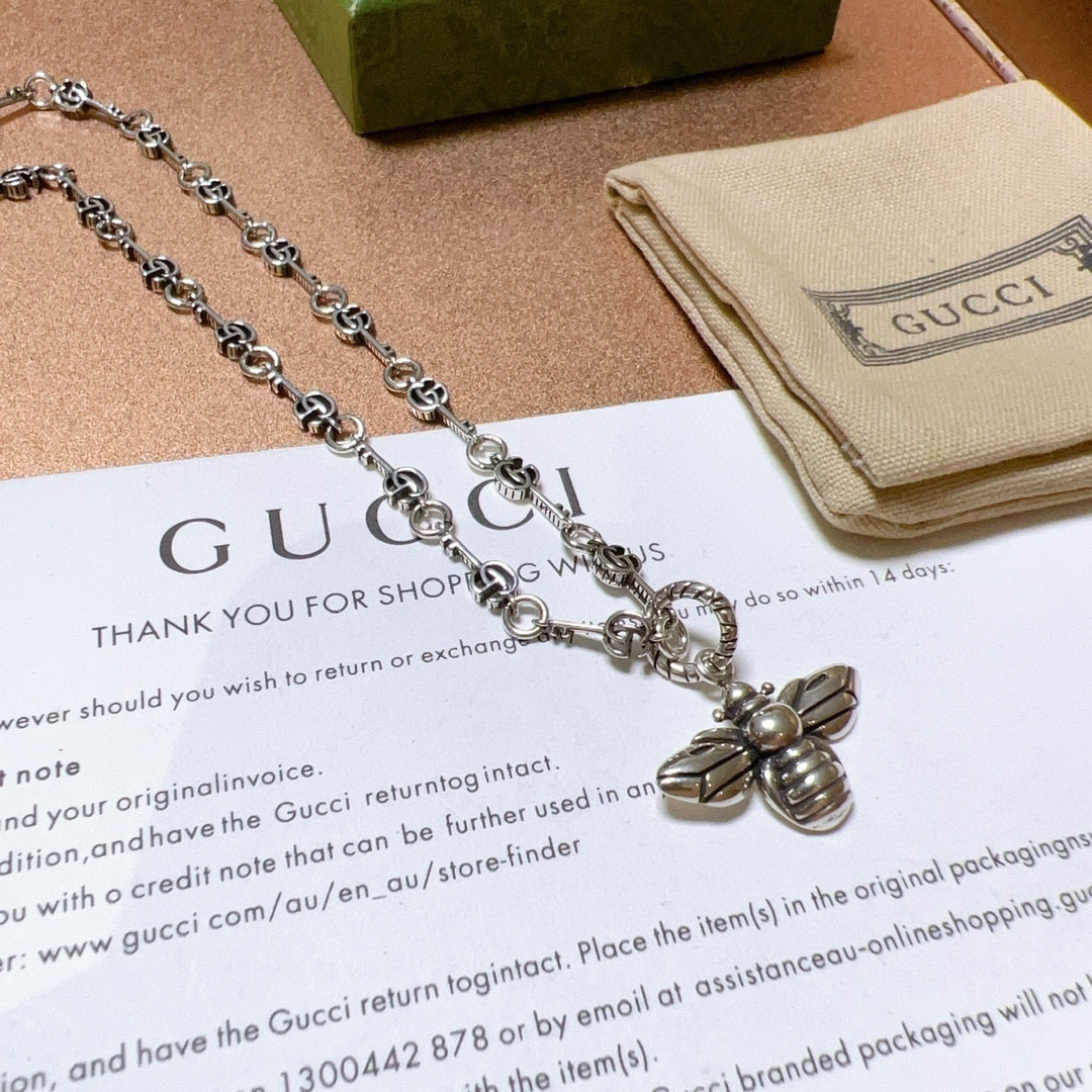Gucci Anger Forest series new double G bee retro necklace